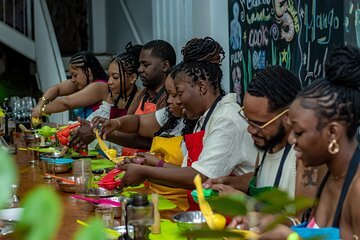 SkyKitchen 2-Hour Cocktail Class in Cartagena